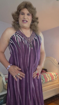 I Feel so Feminine in This New Dress!