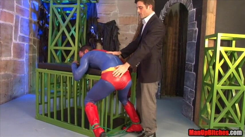 ManUpFilms: Superman cativo