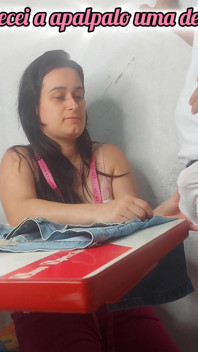 Švadlena sleduje erekci klienta!