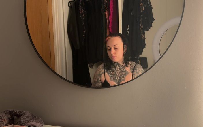 Miss Valentina: I Get Ready, You Get Ignored