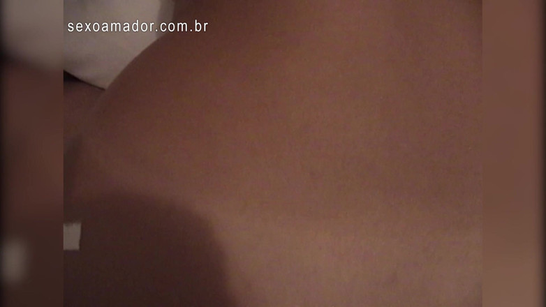 Amateurs videos: Bărbatul trece la ungere cu gel înainte de a fute fundul...