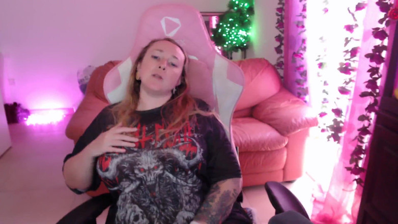 Kisicaxx: Adorare il cazzo e chiacchiere sporche