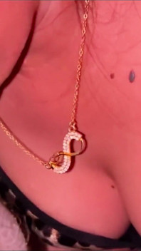 Nachbarsmädchen joyas sex in ihrem haus, hindi virales video