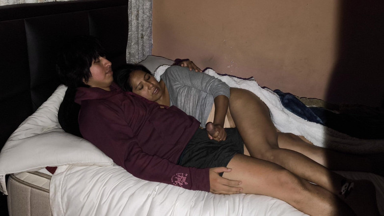 Moo DBOXXX: Awek Kristian matang jatuh cinta dengan saya dan mengepam susu...