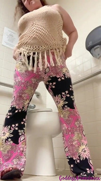 Sexy PAWG Wants You to Worship Her Body