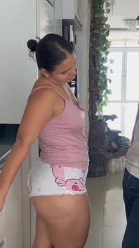 你只需要一个更有经验的女人来帮助你把精液弄出来