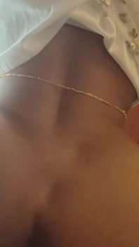 Kongkek pantat seksi Riya dengan pantat seksi audio hindi