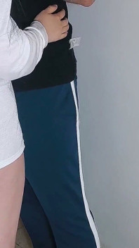 私の美しい隣人は立ったままセックスするのが大好きです