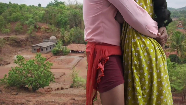 Trilokinath: Outdoor Bhabhi jebanie