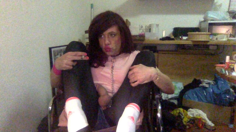 Horny TS: Self suck sissy