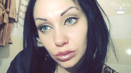 Goddess Misha Goldy: Labios dorados