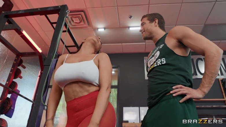 BRAZZERS: Brazzers - наблюдаю, как самые горячие и возбужденные крошки жестко трахаются в спортзале в этой горячей подборке