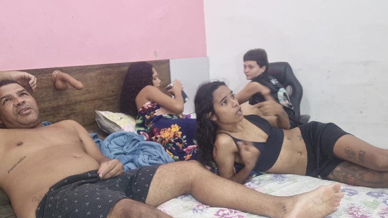 Bebes vagabundas: Seks grupowy
