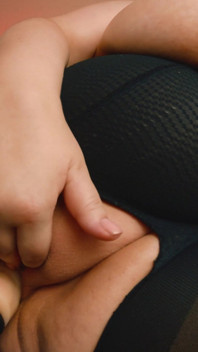 Máquina De Sexo Fodendo Gordinha MILF Em Meia-calça Rasgada