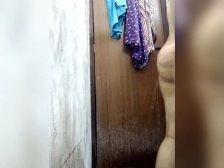 Riya Thakur: Riya Thakur Desi Ấn Độ tắm âm hộ sau giờ học