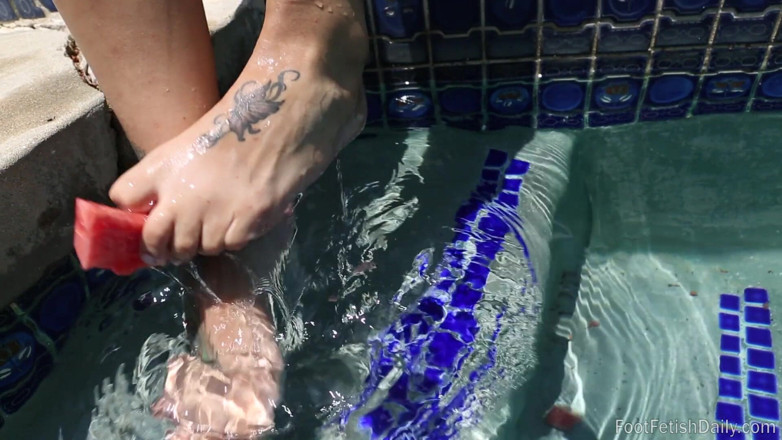 Foot Fetish Daily: Orion Raye wassermelone, zehen