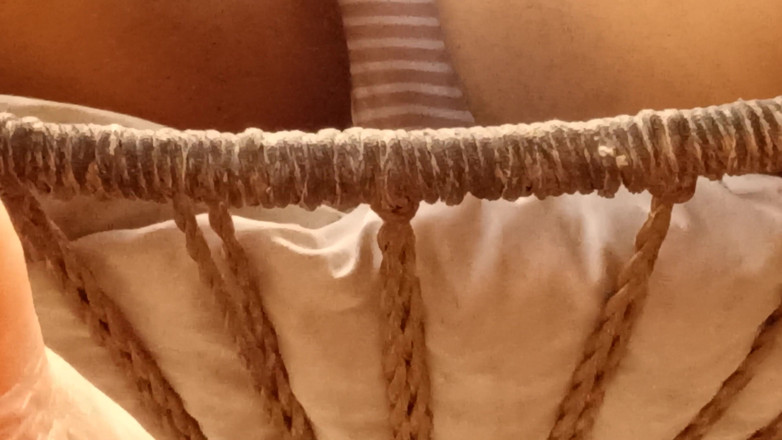 Karmicoxv: Mirando las piernas de mi esposa