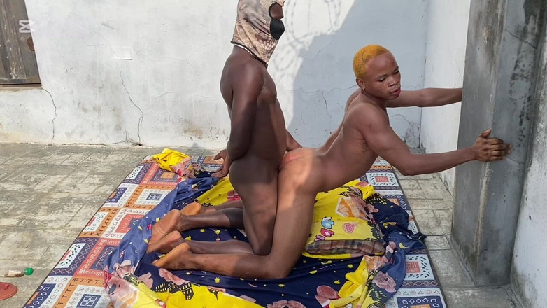Juicychris: Đừng đi quá sâu, anh ấy nói không