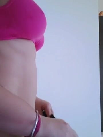 Ayushi: Ayushi in hete roze beha