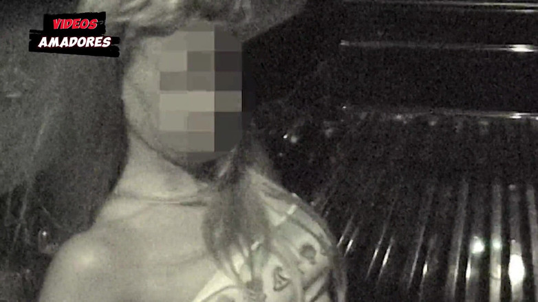 Amateurs videos: Hice que la esposa del se desnudara en público