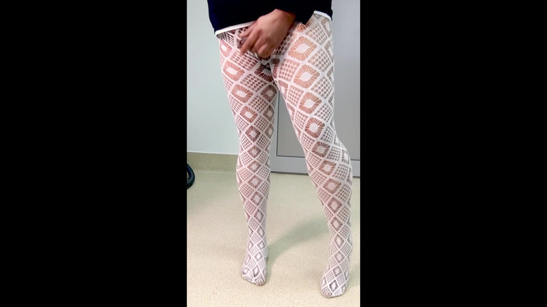 Pantyhosecouple123: Мастурбация Verry Sexy в белых колготках