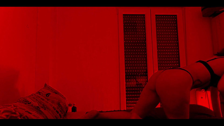 Hard & Rock cc: वापस बैठो, विचारों का आनंद लें!