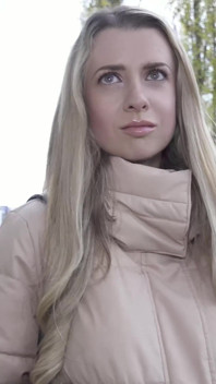 German scout - la magra ragazza dell'ufficio adriana sweetblonde rimorchia per il casting scopa a Berlino