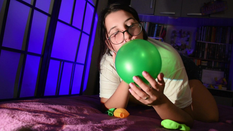 melu_world: Spuiten en vuistneuken groene kristalballon - Bunny Looner