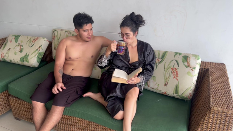 NamiQsein: कितनी सेक्सी और हॉट तुम सौतेली मम्मी हो