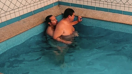 Pool Fight: Bear Chubby Vs Jobber - Naked