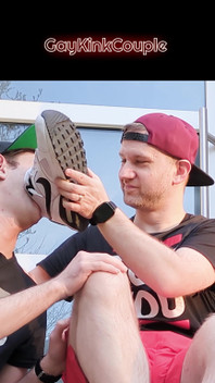 Sharing Nike Air Max Sneaker 2