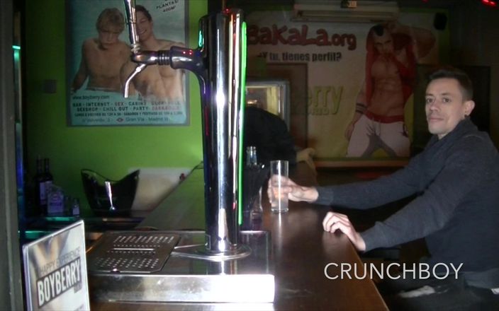 Amazing porn bareback private club: 2153 schwuler lutscht staight in gloryhole