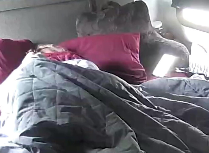 KittieNoOne: Benim için sabah orgazmı ve onun için boşalma