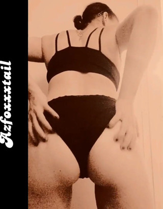 AzFoxxxTailPhelicia: Strip 1 - celana dalam hitam