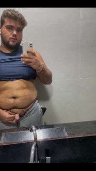 Aici am fost în baia de la sală