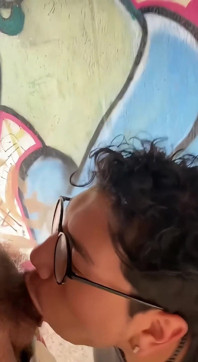 Pedindo mais sem dizer uma palavra
