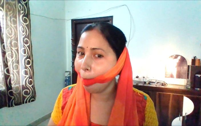 Selfgags classic: Cô vợ vlogger Ấn Độ có thật: lần đầu tiên bịt miệng!