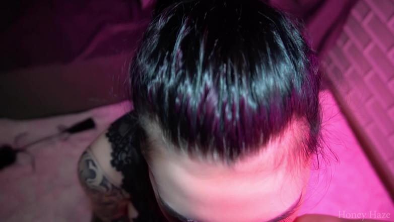 Honey Haze: 为一个美丽的继妹射精。Honey Haze