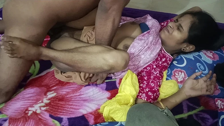 Easypron: Desi Village Hot Girls Sex in Home