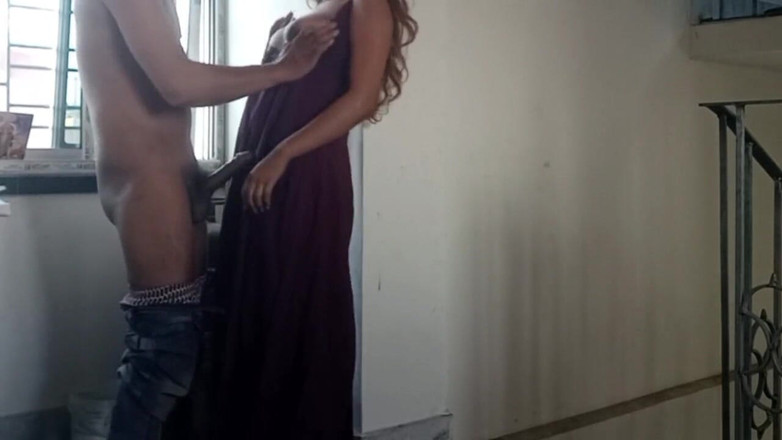 Fantacycutting: Abang tiri mengajar adik tiri untuk berkongkek