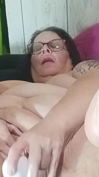 像湖一样潮吹，她吃了多少鸡巴？