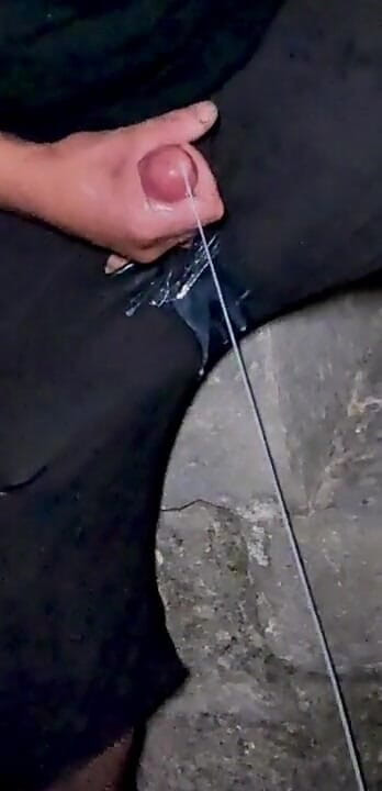 TONY PANTOJA: charch ki sidhiyon men viry ki baalti.