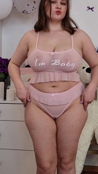 Bär Micro Bikini och Ren underkläder (video med Sådana underkläder Redan på My av eller Fansly @tinni_angelll)