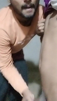 Gay indiano - oggi per la prima volta che ho preso il pene del mio amico del college in bocca