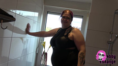 Abby Strange: Devoter Typ Wird Angepisst