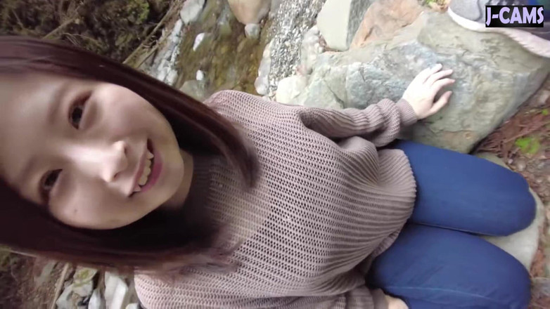 J-Cams: Surrounded Spotlight. Office Lady Craving Every Gaze Part 1