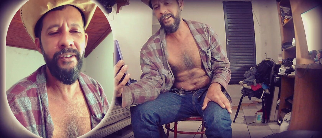 Stink HairyMale: 出生在农场视频博客上