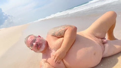 Hand-Free-Daddy-Chub: Strandbär, trans-fantasie