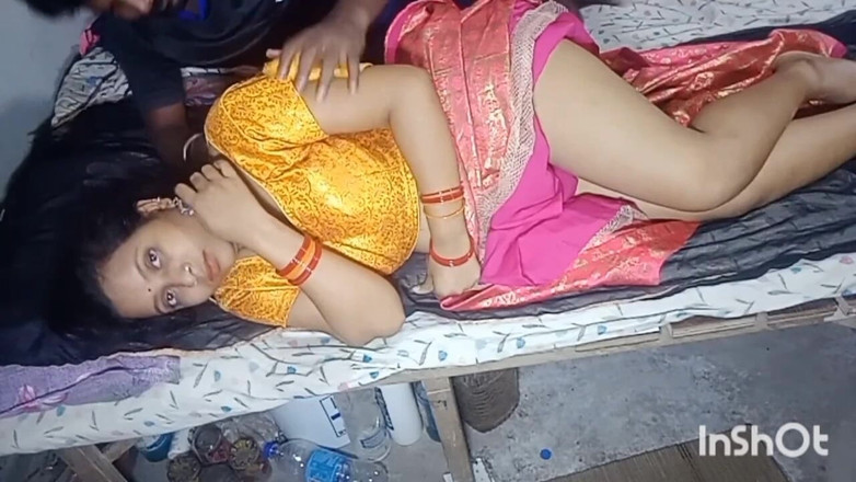 Desisupar93: Priya la bhabhi dansait joyeusement avant de se faire baiser...