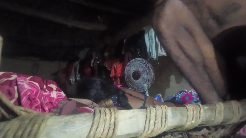 Premi pooja: Desi bhabhi tak sexy indická holka